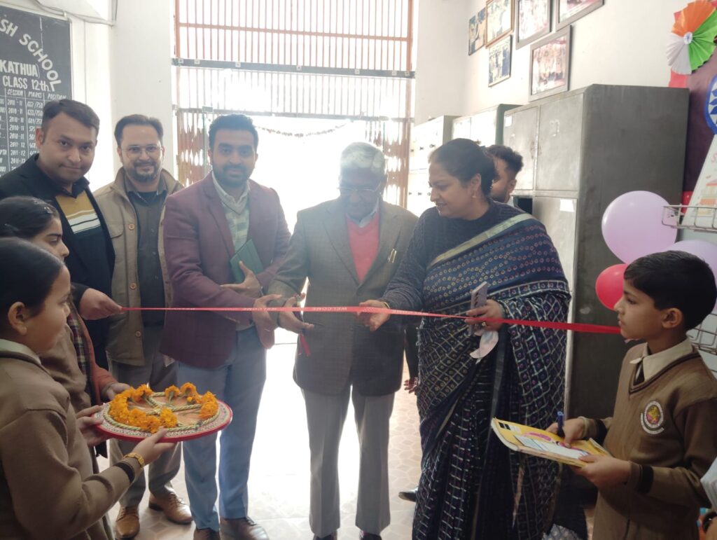 WhatsApp-Image-2025-02-15-at-10.20.29-AM-1024x771 Spring Dales Kathua Hosts Successful Book Fair with Engaging Workshops